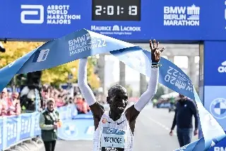 Kipchoge vuelve al Maratón de Berlín un año después de su récord mundial