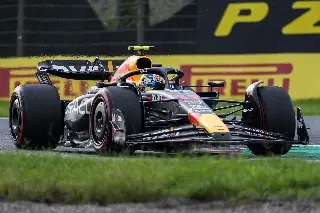 'Checo' Pérez es cuarto en la tercera práctica de Japón, Verstappen lidera