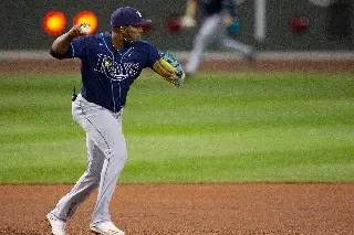 Rays triunfa con batazos de Yandy Díaz