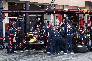 Desastrosa actuación de 'Checo' Pérez en Japón, esto le ocurrió (VIDEO)