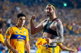 Gignac hace historia en el Clásico Regio tras superar a leyenda de Rayados (VIDEO)