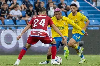 Mexicano Julián Araujo y Las Palmas consiguen su primer triunfo en La Liga