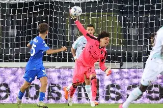 Ochoa y Salernitana suman nueva derrota
