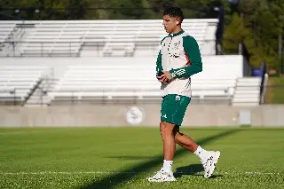 Víctor Guzmán se va de la Selección Mexicana