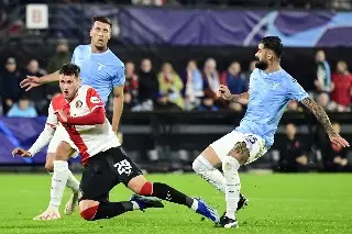 Feyenoord golea en la Champions con doblete de Santi Giménez