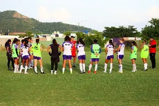 Salinas Pliego se 'despide' del futbol femenil