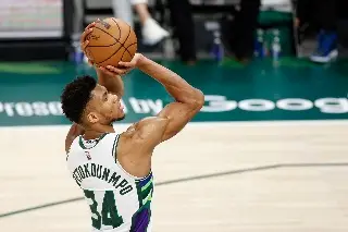NBA: Los Bucks aplastan a los Hornets en el regreso de Miles Bridges