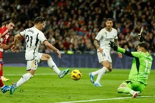 Real Madrid gana y se mantiene de líder