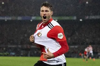 Hugo Sánchez le pide a Santi Giménez que se vaya del Feyenoord