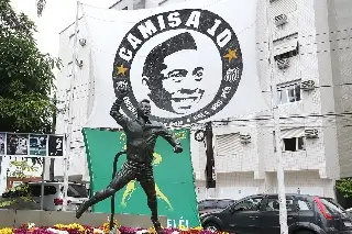 Con homenajes en todo Brasil, así viven el primer aniversario de la muerte de Pelé