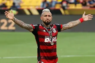 Vidal dice que ya no toma y regresa a Colo Colo
