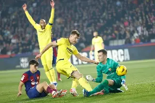 Barcelona intenta pero Villarreal lo termina noqueando 