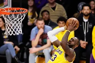 ¡Histórico! LeBron James supera los 40 mil puntos en la NBA (VIDEO)