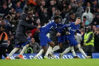 Chelsea sobrevive a un ataque tardío del Manchester United