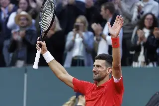 Djokovic celebra su cumpleaños con victoria en Ginebra