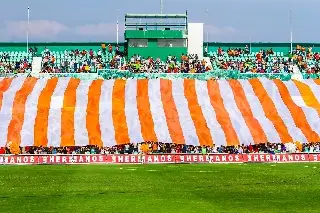 Jaguares cerca de volver al fútbol mexicano, presentan nuevo escudo