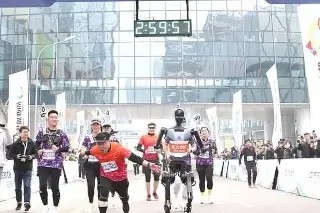 ¡El Futuro es hoy! Robot termina un Medio Maratón
