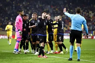 UEFA da derrota a Kosovo pese a cánticos ofensivos