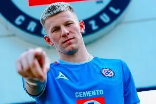 Se fue Anselmi pero ya llegó el polaco Mateusz Bogusz a Cruz Azul