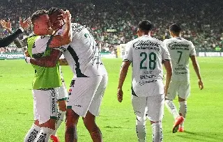 Sin James Rodríguez, León vence a Mazatlán y marcha con paso perfecto 