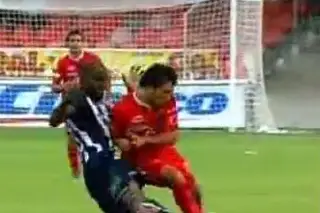 La vez que Felipe Baloy quebró a un jugador del Tiburón en el 'Pirata' Fuente (VIDEO)