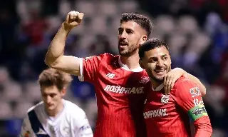 Toluca golea a Puebla y se acerca al liderato 