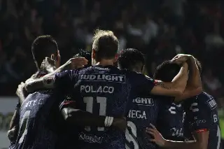 ¡Feliz cumpleaños Tiburones Rojos! 82 años del nacimiento del Veracruz