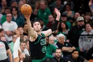 NBA: Los Celtics se aferran a la vida ante los Knicks