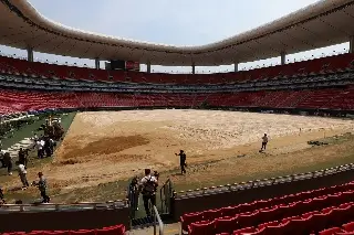¿Qué está pasando? Dejaron sin pasto OTRA VEZ al Estadio de Chivas 
