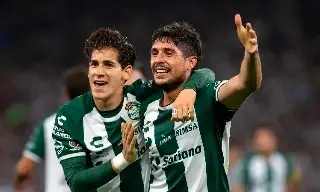 Santos Laguna golea a los Pumas de Efraín Juárez