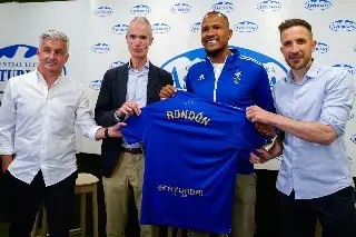 Salomón Rondón ilusionado por volver a Europa a sus 35 años