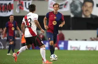 Las leyendas del Barcelona caen ante River Plate en Argentina