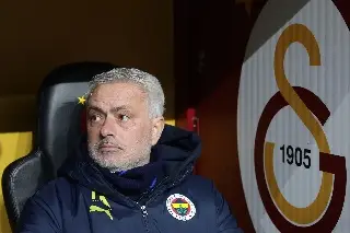 Salida de Mourinho provoca una revolución en el Fenerbahce