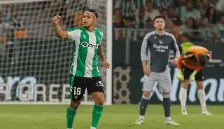 Real Betis aprovecha y se impone a una extraviada Real Sociedad 