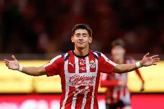 Veracruzano Santiago Sandoval marca gol con las Chivas en Liga MX (VIDEO)