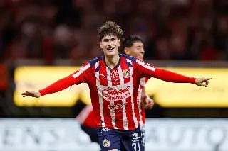 Con hat-trick de la ‘Hormiga’, Chivas golea al Atlas y se queda con el Clásico Tapatío