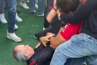 Se bañan en cerveza y terminan a los golpes en pleno GP de México (VIDEO)