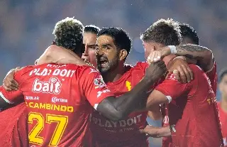 Necaxa golea a Santos Laguna y sueña con un milagro para clasificar al Play In