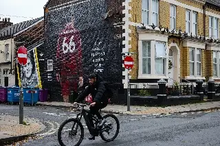Vandalizan mural de Alexander-Arnold en Liverpool: 'Adiós rata' (FOTO)