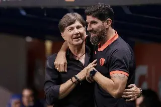 Oficial: Hernán Cristante deja de ser DT de Puebla