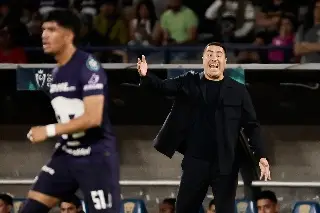 Efraín Juárez acepta que tiene ofertas de Europa, pero Pumas es su prioridad