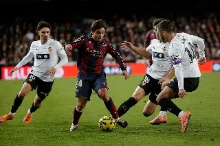 Un golazo de chilena le da el triunfo a Valencia en el Derbi de la ciudad (VIDEO)