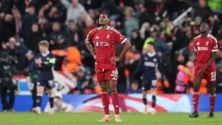 PSV humilla al Liverpool en su casa en la Champions League