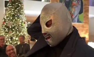 El Hijo del Santo se quita la máscara por primera vez (VIDEO)