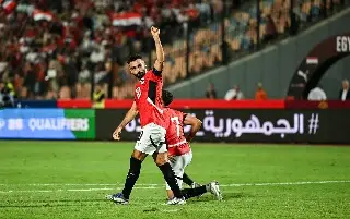 Egipto sufre para ganar pero clasifica a la siguiente ronda de la Copa Africana