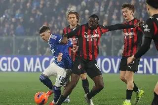 El AC Milan de Santiago Giménez gana y se pone muy cerca del liderato en Italia 