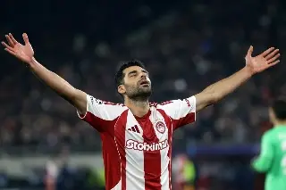 Olympiacos vence al Bayer Leverkusen y se mantiene vivo en la Champions