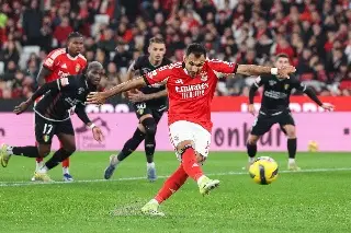 Benfica de Mourinho golea, pero sigue lejos de pelear por el campeonato