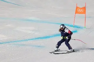 Esquiadora sufre aparatosa caída y es rescatada en helicóptero, en plenos Juegos Olímpicos (VIDEO)