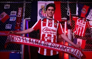 ¡Otro más! Chivas anuncia nuevo refuerzo mexicoamericano que no juega desde septiembre